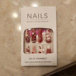 Red and White Winter/Christmas Nail Set